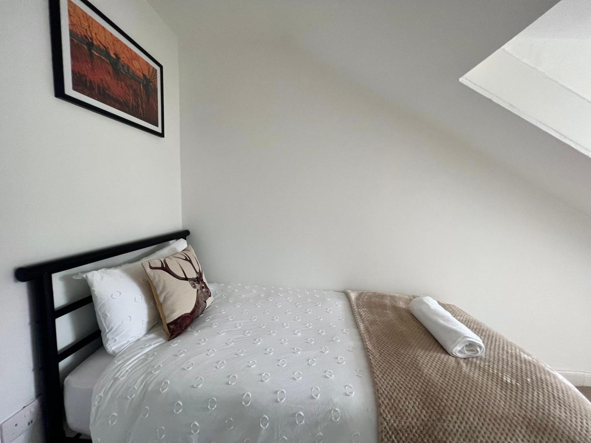 Spacious 3 Bedroom Home In Glasgow - Free Parking Exterior photo